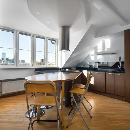 Close-golden - Huge - 13 People - 150m2 - Stare Miasto *
